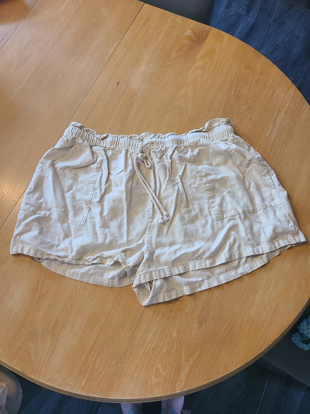 Women's Cream Drawstring Shorts